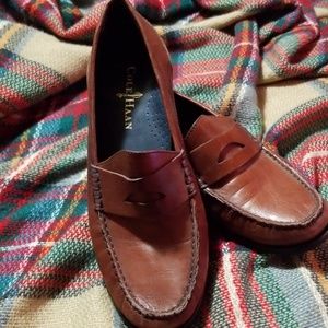 COLE HAAN LEATHER PENNY LOAFERS